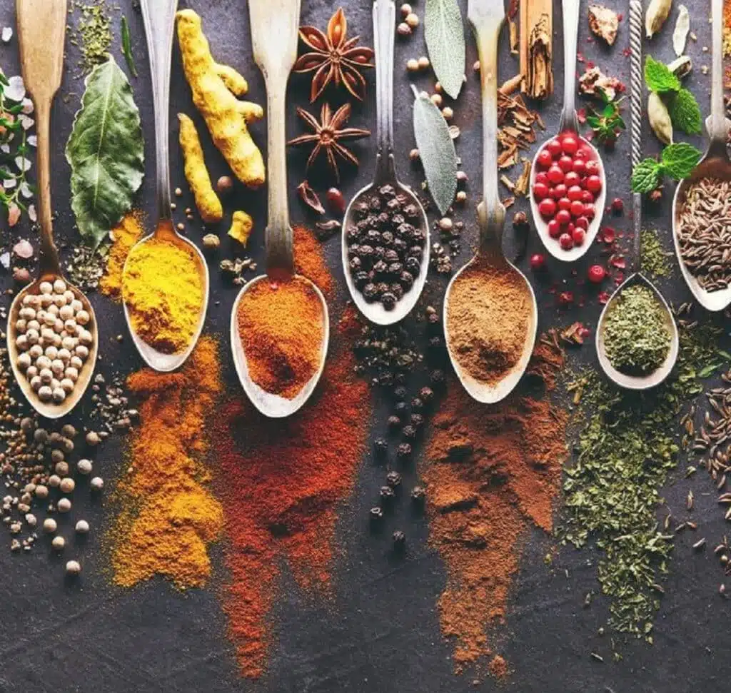 ادویه و چاشنی اچیست؟